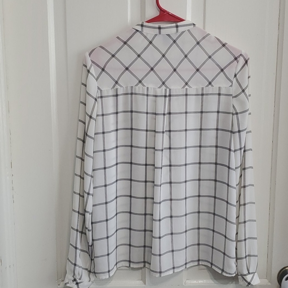 Forever 21 black/white blouse - Picture 3 of 4